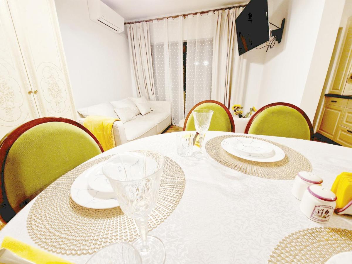 Spacious 3 Rooms 5* Mansion Near Muzeului Square. Free Parking Kluż-Napoka Zewnętrze zdjęcie